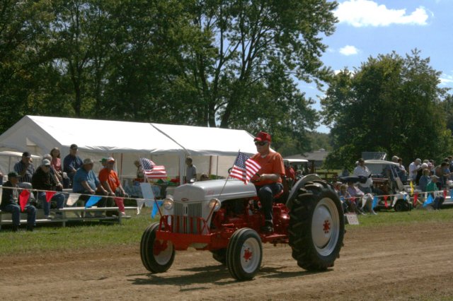 ronloesche1948ford8n.jpg