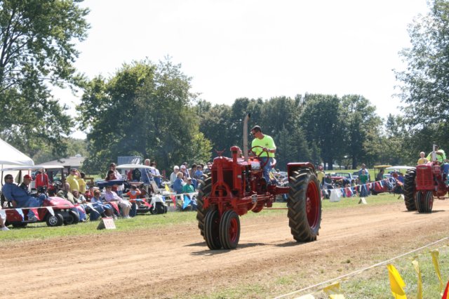 waltbiggs1936farmallf20.jpg