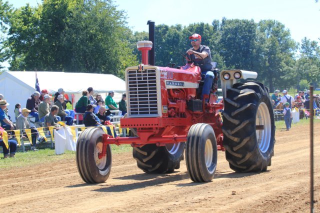 farmall1206billthacker.jpg