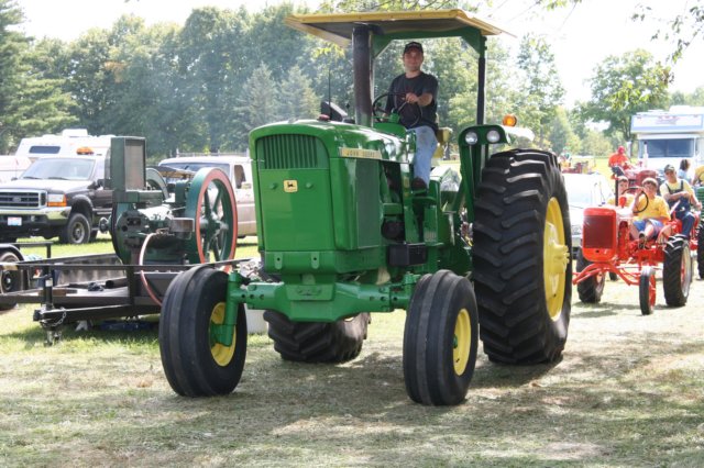 johndeere4520.jpg