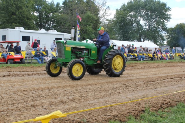 johndeere1010ralphrichardson.jpg