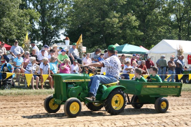 johndeere1104.jpg