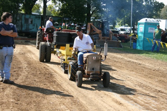 gardentractorpulls13.jpg