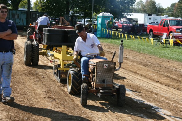 gardentractorpulls14.jpg