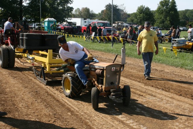 gardentractorpulls15.jpg