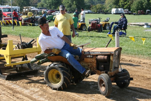 gardentractorpulls18.jpg