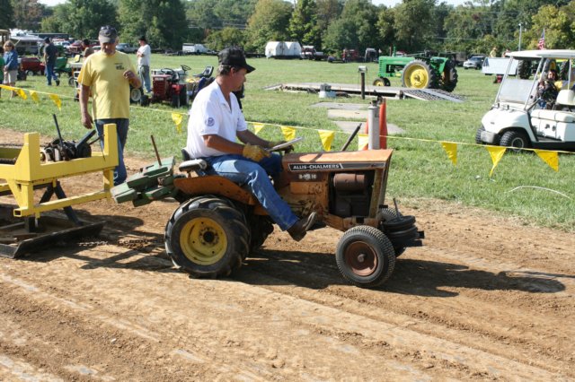 gardentractorpulls19.jpg