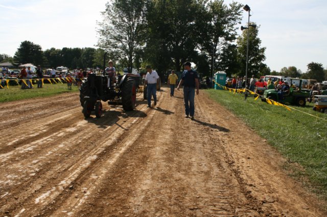 gardentractorpulls25.jpg