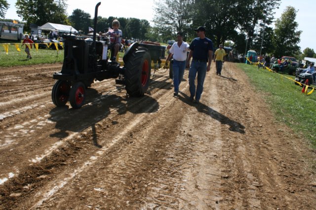 gardentractorpulls29.jpg