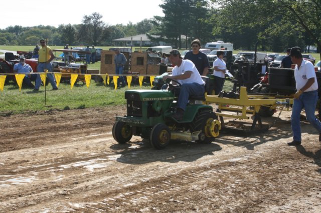 gardentractorpulls5.jpg