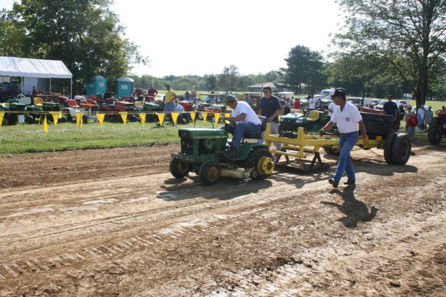 gardentractorpulls6.jpg