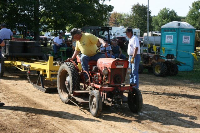 gardentractorpulls8.jpg