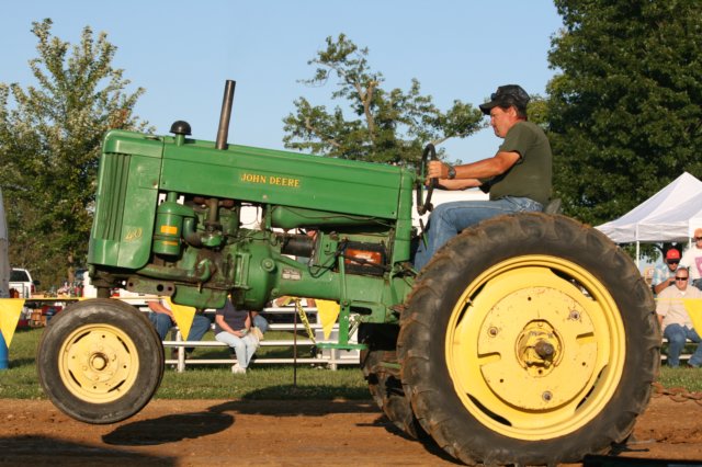 gregtaylorjohndeere40.jpg