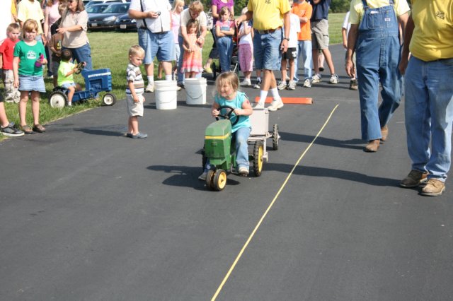 pedaltractorpulls.jpg