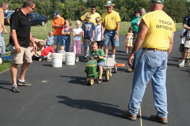 pedaltractorpulls11.jpg