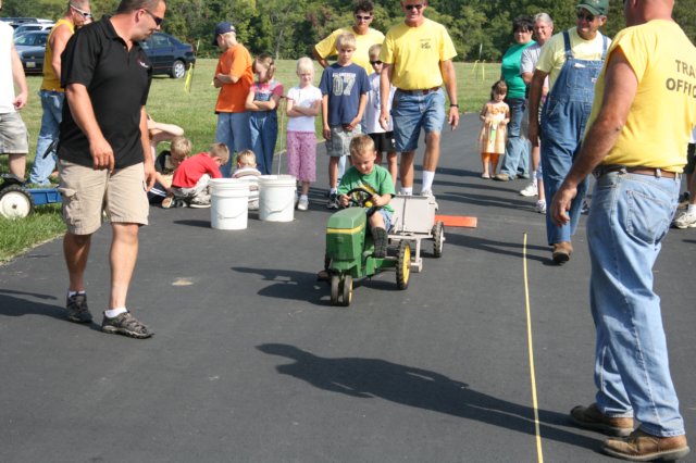 pedaltractorpulls12.jpg