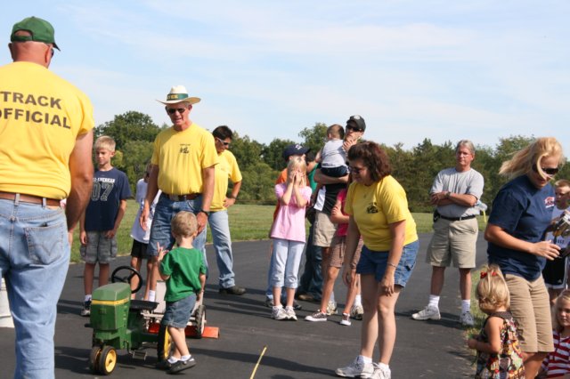 pedaltractorpulls13.jpg