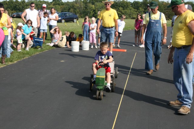 pedaltractorpulls18.jpg