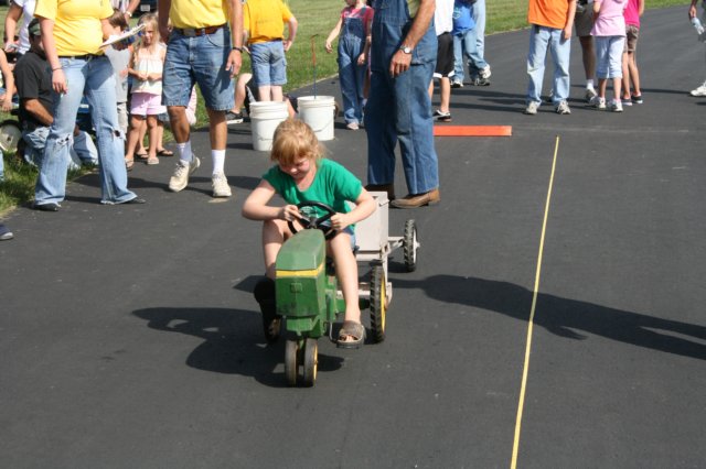 pedaltractorpulls24.jpg