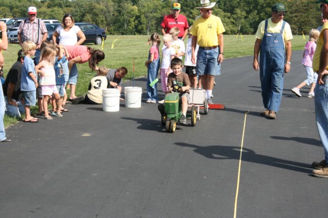 pedaltractorpulls26.jpg