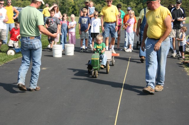 pedaltractorpulls4.jpg