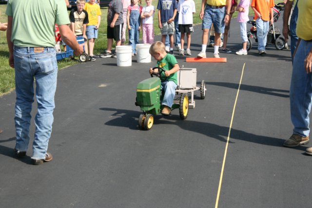 pedaltractorpulls6.jpg